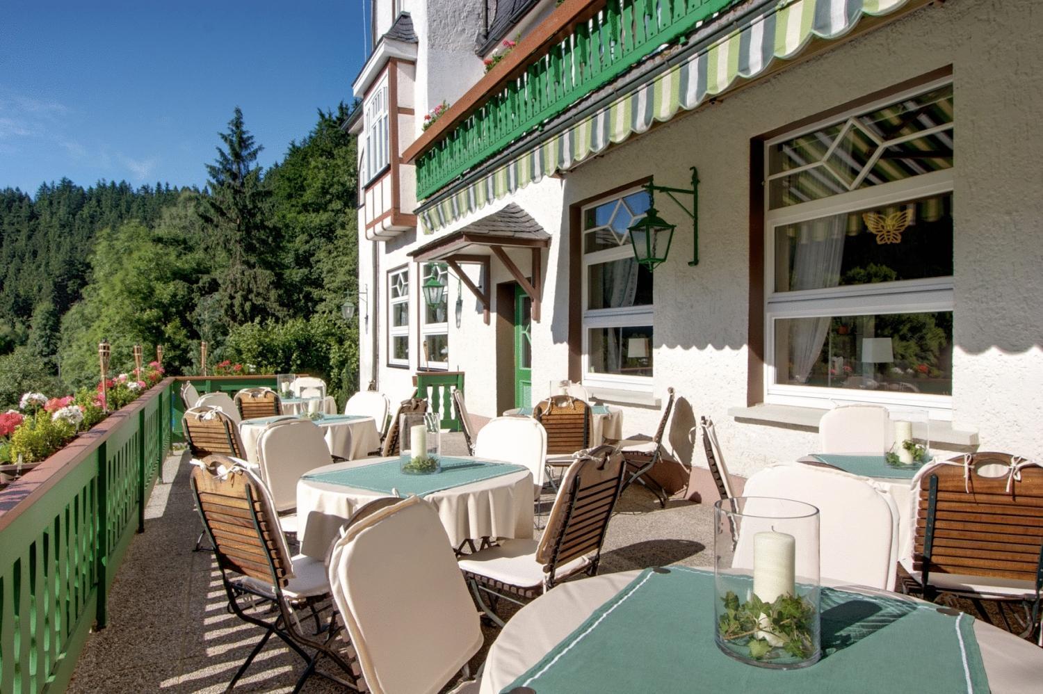 Flair-Hotel Waldfrieden Oberweißbach Exterior foto