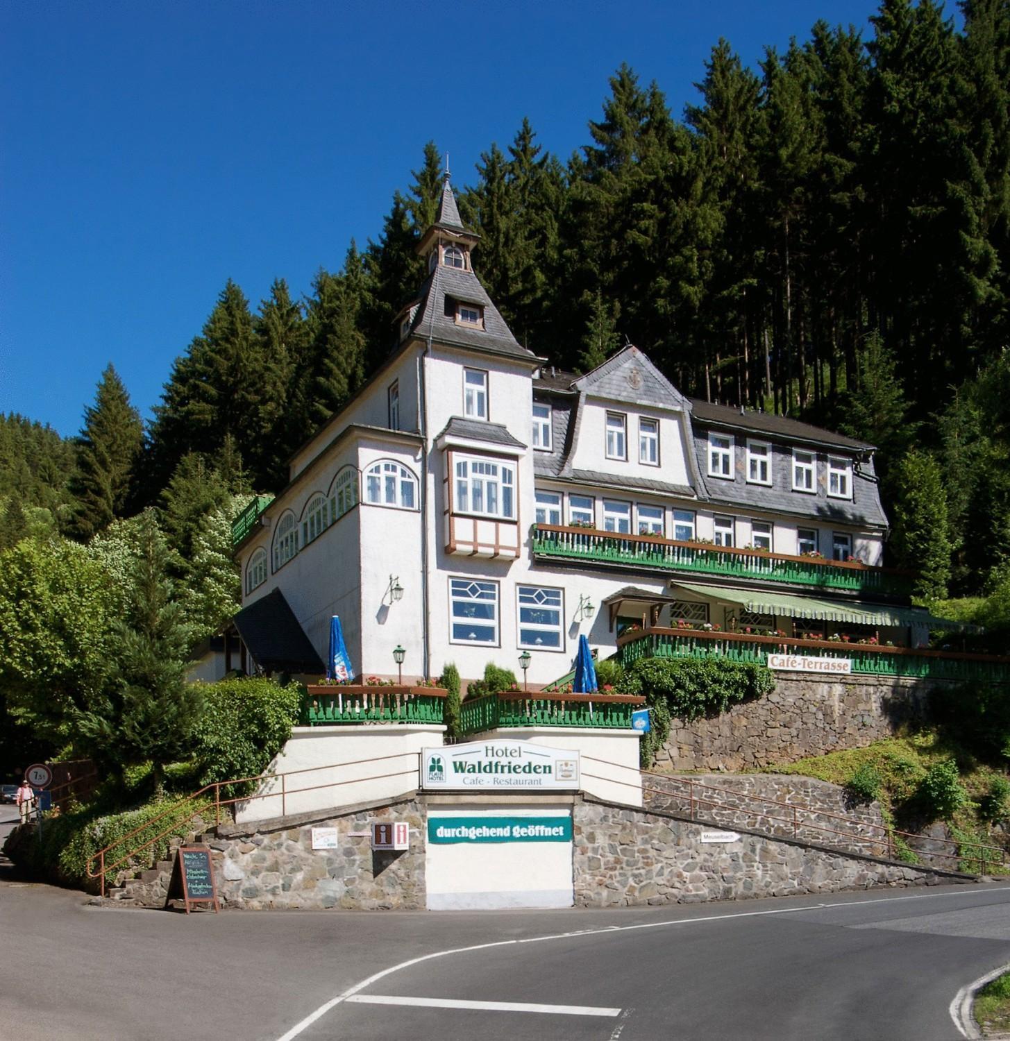 Flair-Hotel Waldfrieden Oberweißbach Exterior foto